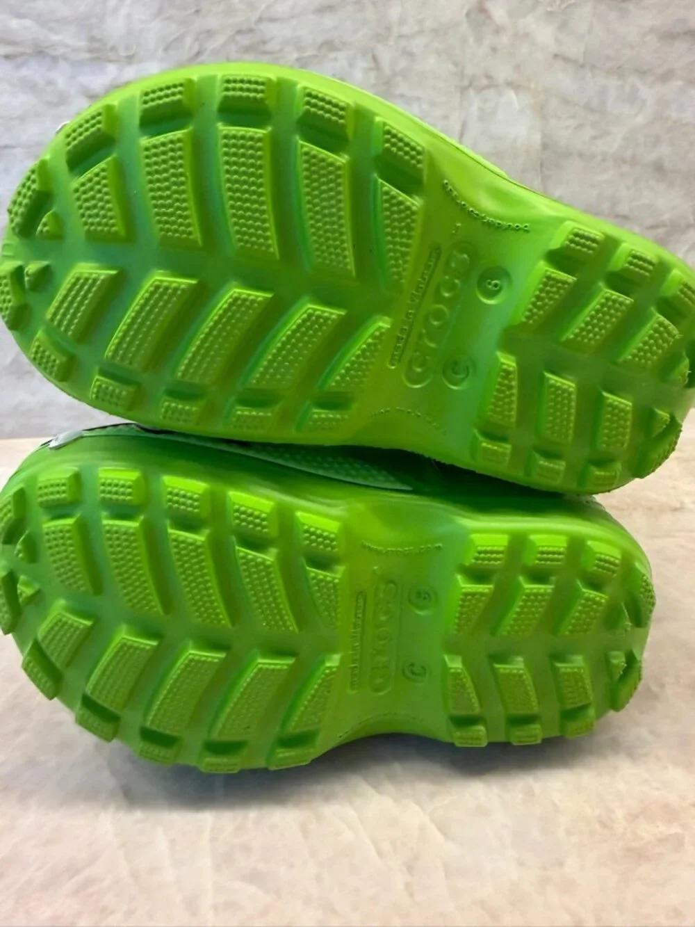 Crocs Kids Green Dinosaur Rain Boots Size C6